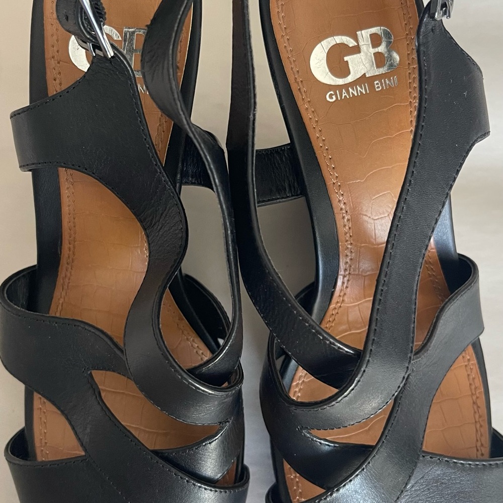 Gianni Bini Black Strappy Wedge Sandals - Picture 2 of 5